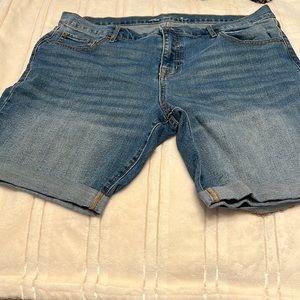 Old Navy Fitted Jean Shorts